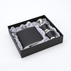 Portable Hip Flask Set: Solid Stainless Steel Pocket Whiskey with Funnel - Convenient and Stylish