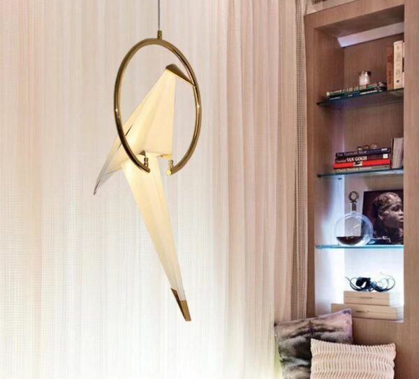 Stylish Metal Bird Shape Tabletop Lamp: Enhance Your Décor with this Unique Table Lamp