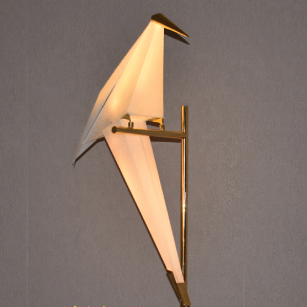 Stylish Metal Bird Shape Tabletop Lamp: Enhance Your Décor with this Unique Table Lamp