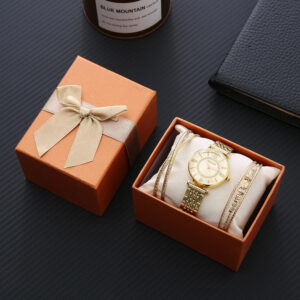 Stylish 3-Piece Set Gift Box: Quartz Ladies Keep in Touch Gold Wristwatches